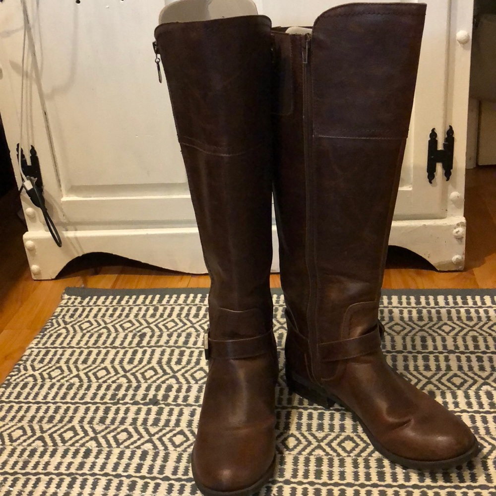 Guess boots